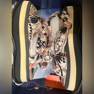FARM Rio Brazil Scarf Print Platform Sandals Puffy Shoes 9 40 NWT HOST PICK 🎉